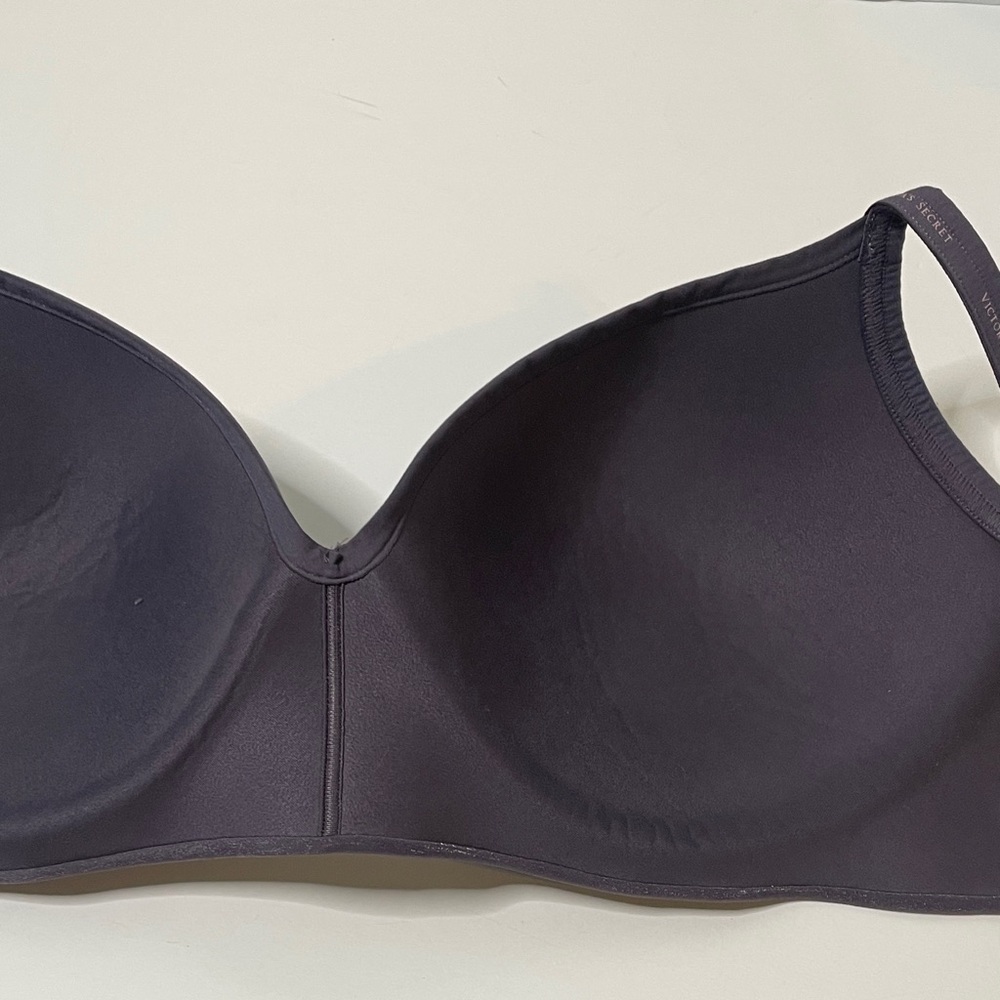 Victoria Secret Women's Size 40D Women's Bra Purple with Shimmer No wire - Picture 4 of 5